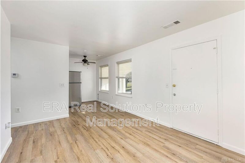 1241-1255 Devon Ave – photo 4