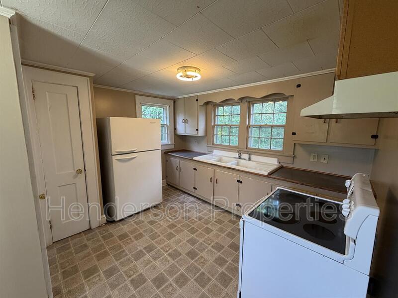 638 Salisbury Road – photo 4