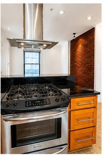 2115 33st – photo 5