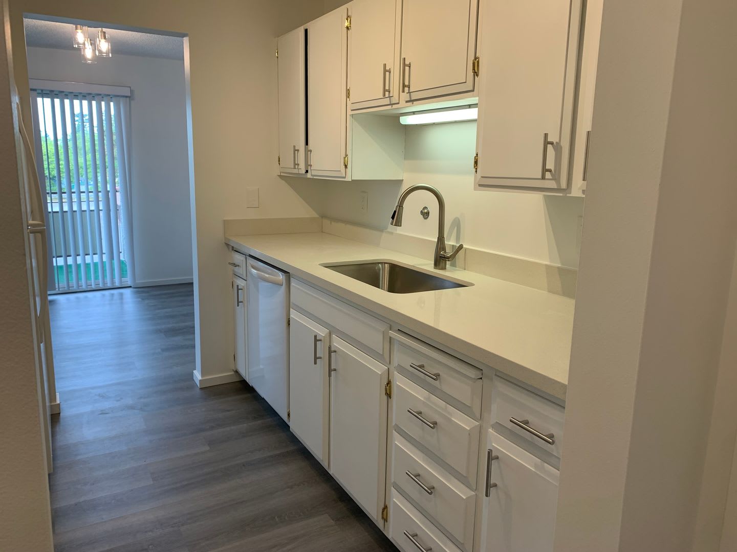 Hillcliff Apartments – photo 2