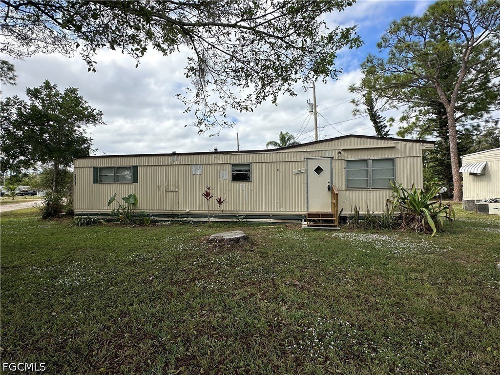 2268 Carlisle Lane – photo 2