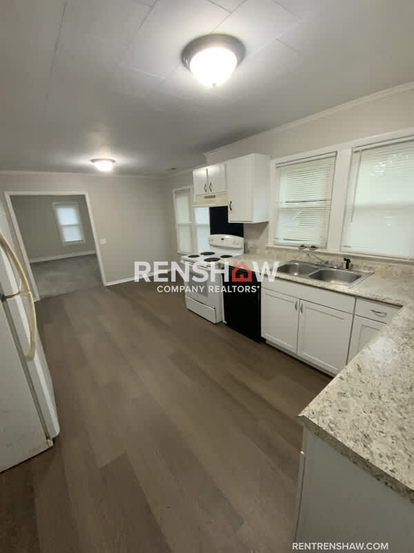 3050 W Main St – photo 2