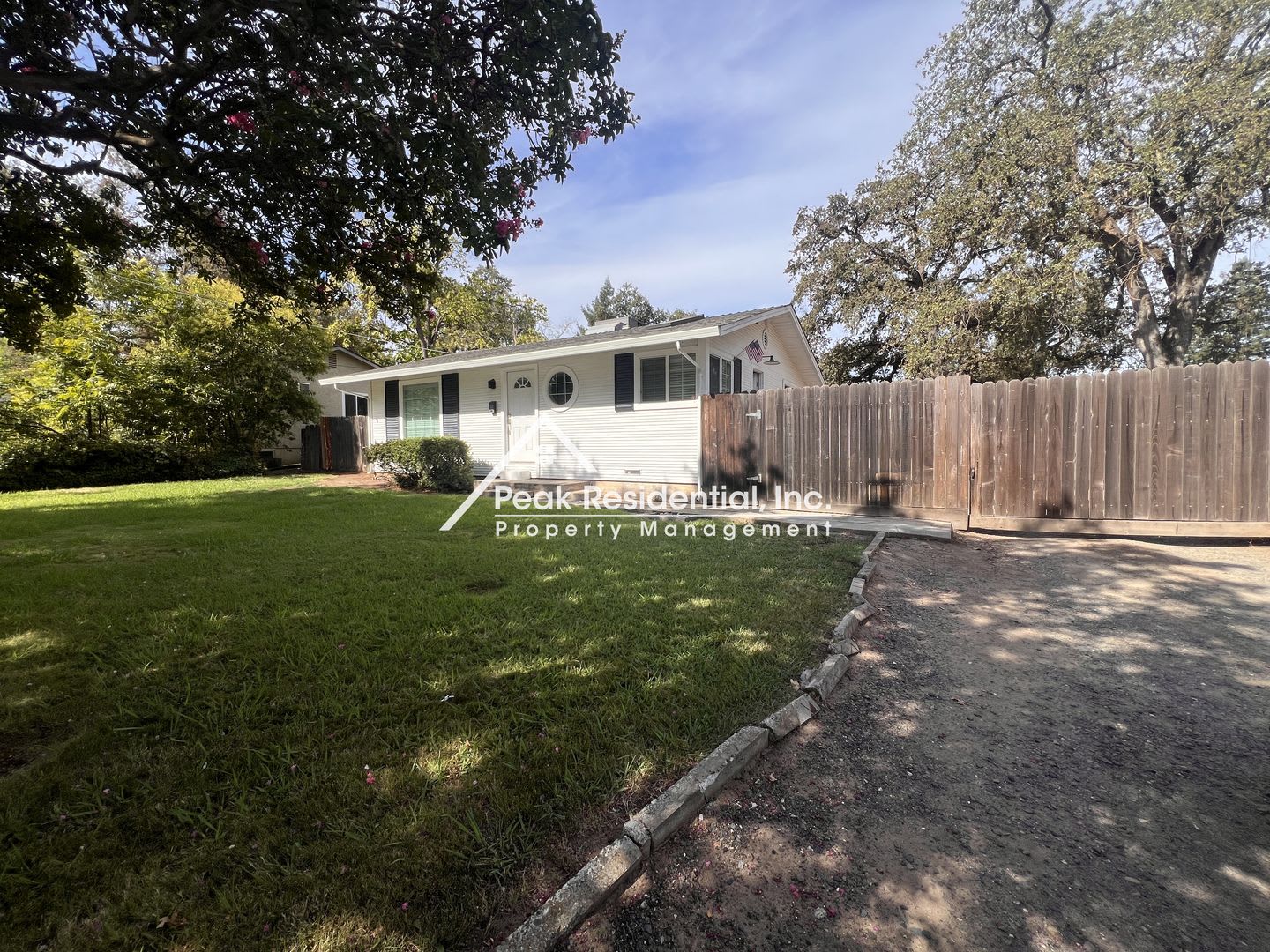 Wonderful 2bd/1.5ba Citrus Heights Home With Large Shop Space! – photo 1