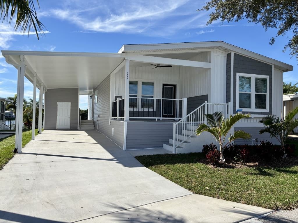 6909 41st Avenue N – photo 2