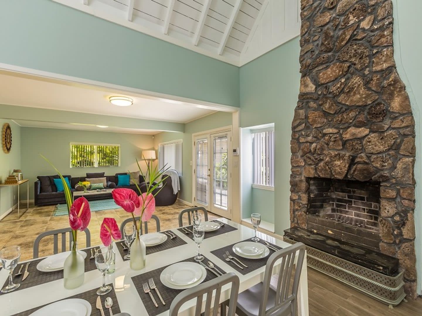 Historic Home+guest cottage in Kahala near the Beach w/Pool & AC: Ho'okipa Villa – photo 3