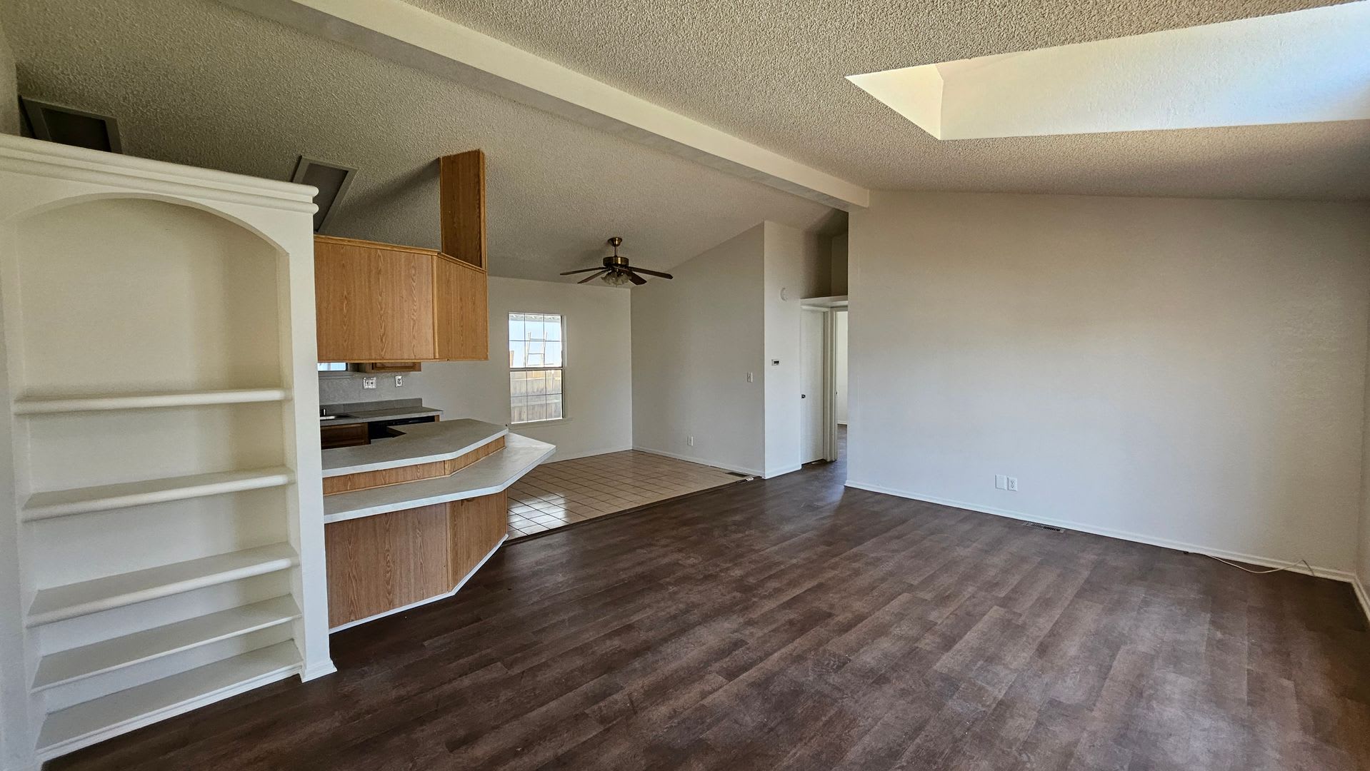 Spacious 3 Bedroom 2 Bath Mobile Home In California City Comfortable Living With Great Community Amenities – photo 2