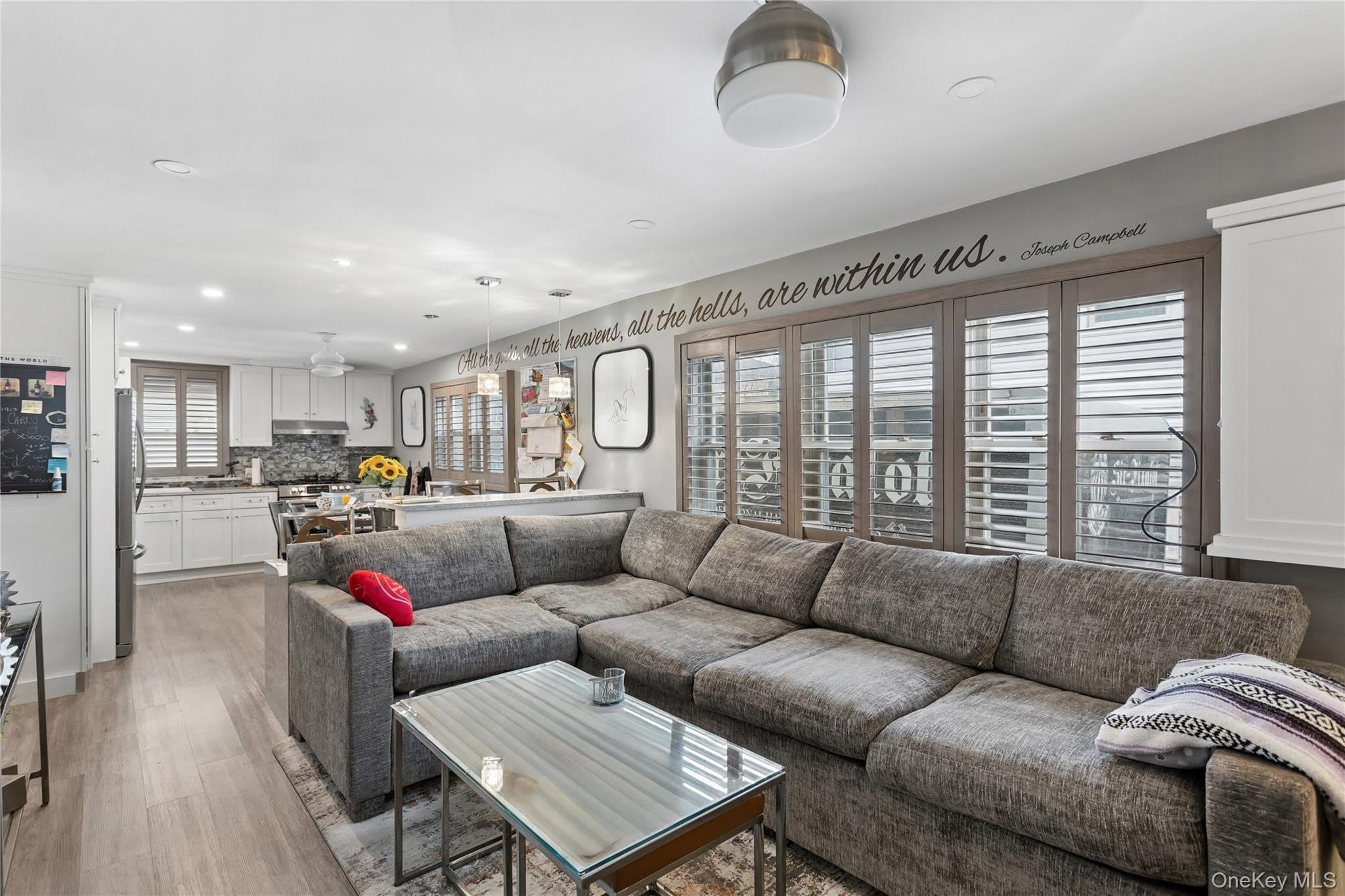 31 Julian Place – photo 2