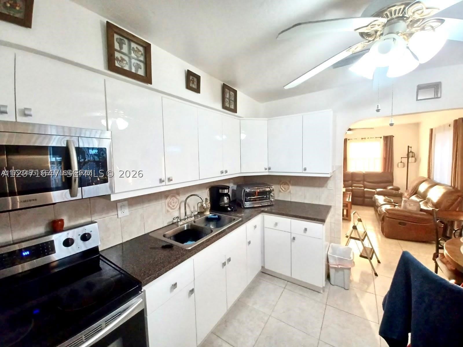 307 N 28th Ave – photo 4