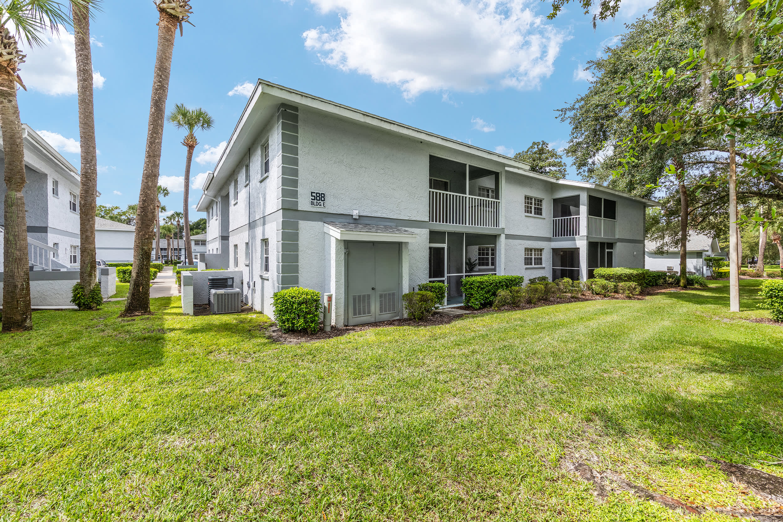 588 Fairways LaneApt E101 – photo 3