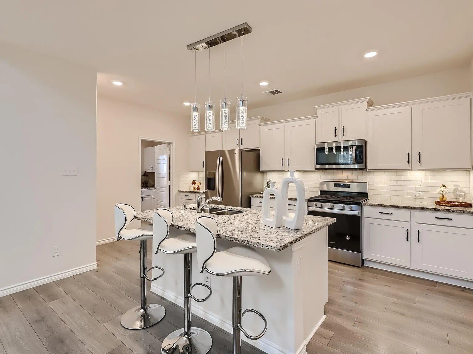 1533 Bennington Lane – photo 4