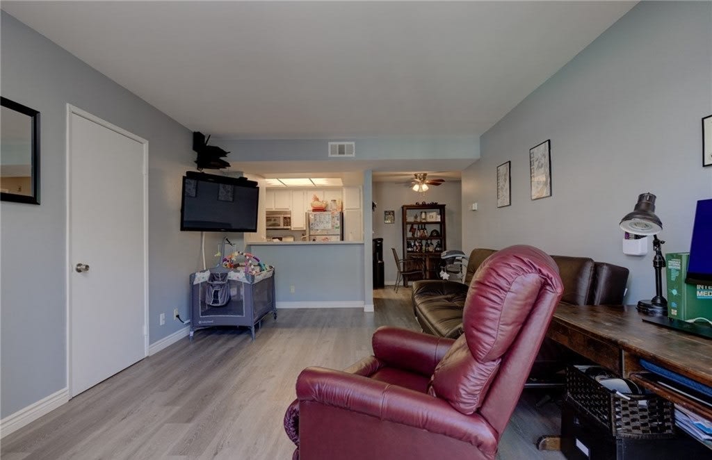 9714 Sepulveda Blvd – photo 2
