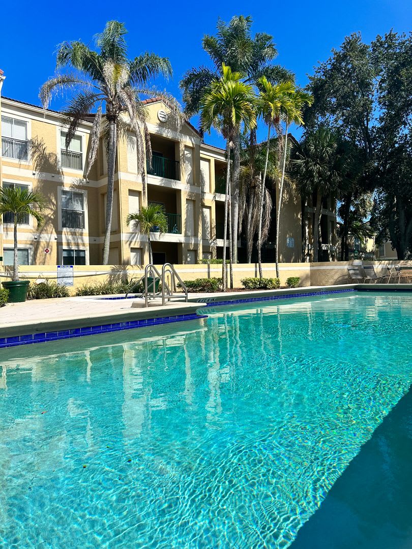 Spacious 2Br Condo In Prime Coral Springs Location – photo 2