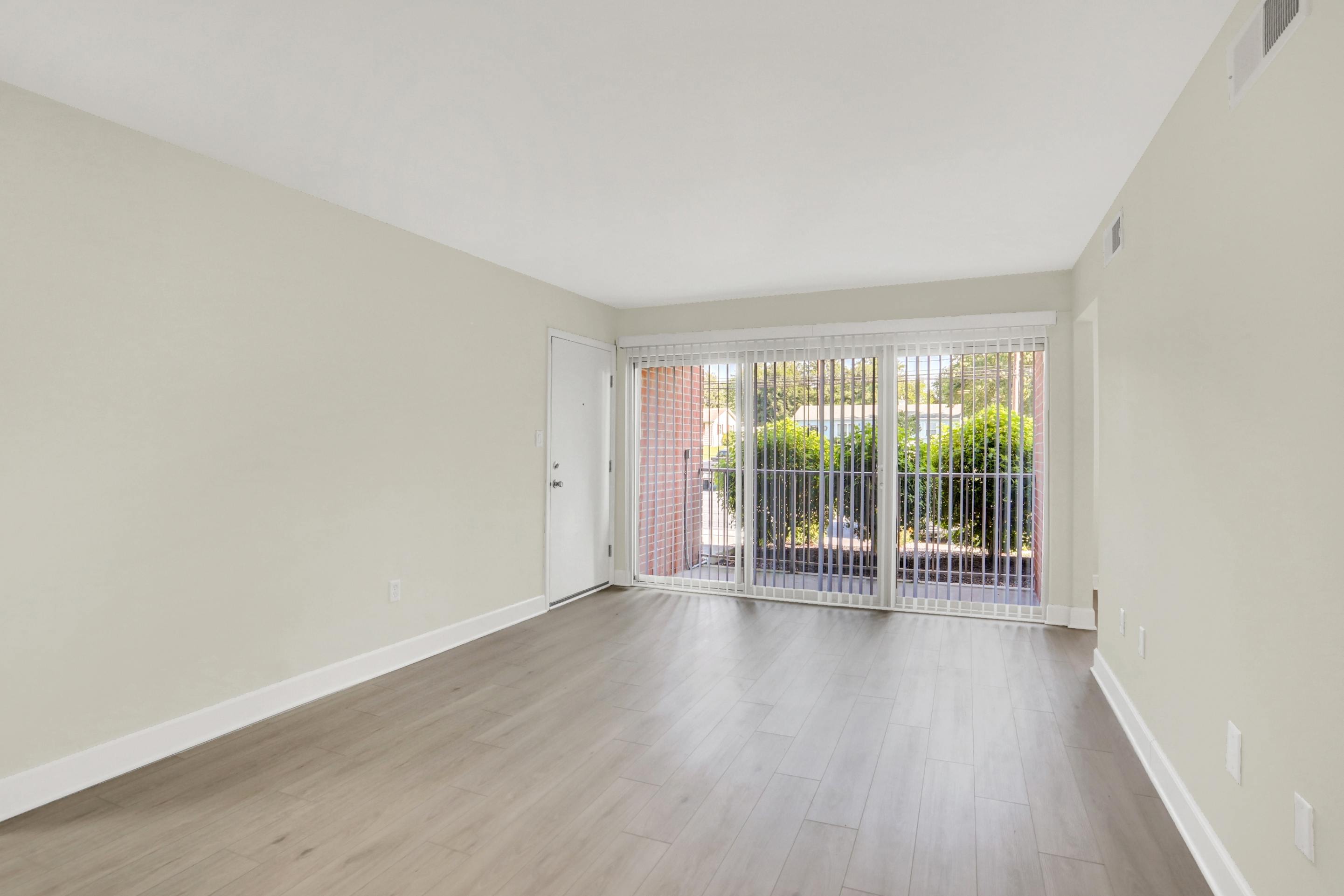 Twin Lakes Apartments – photo 5