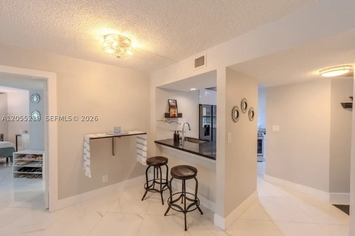 10451 W Broward Blvd – photo 5