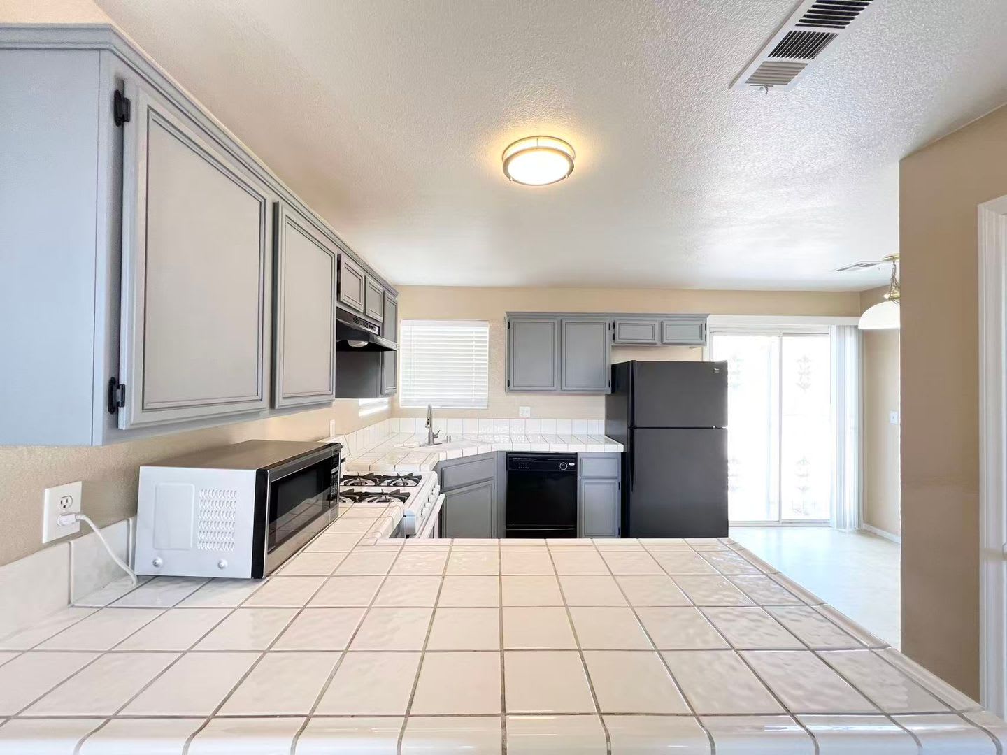 Wonderful 2-story single-family house – photo 4