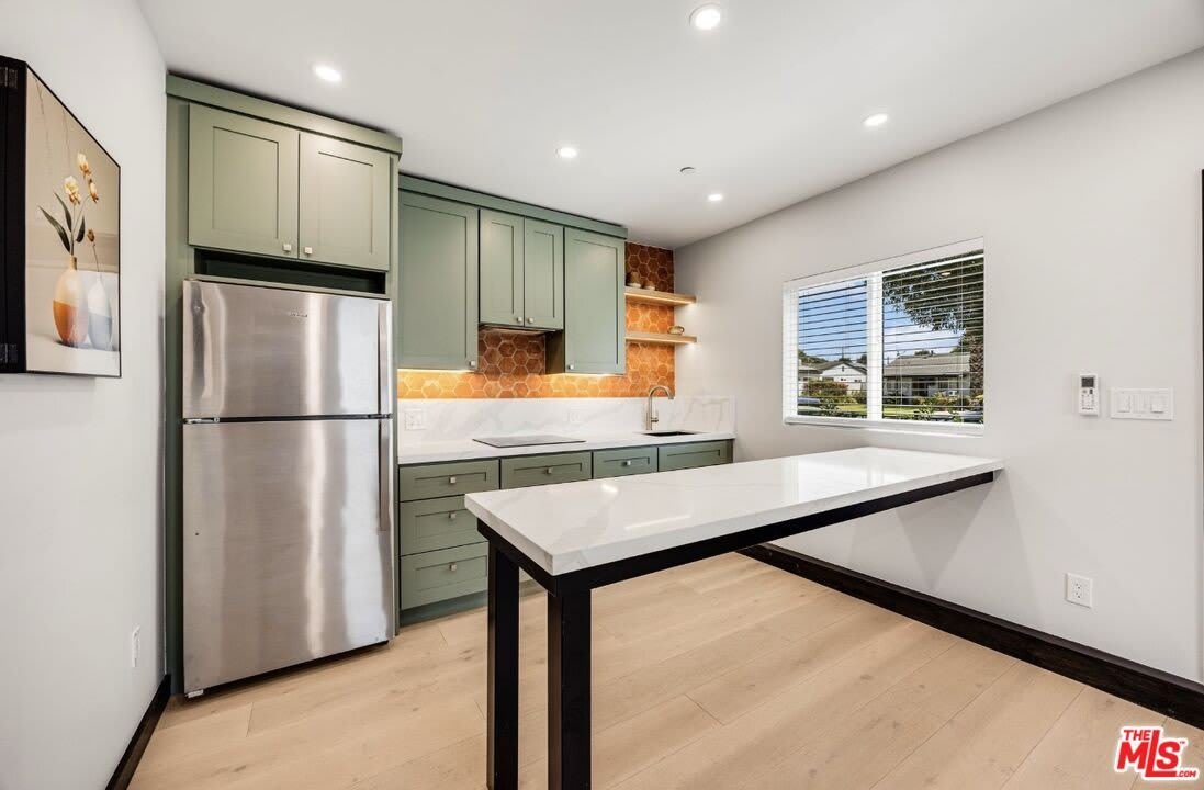 7931 Zelzah Ave – photo 5