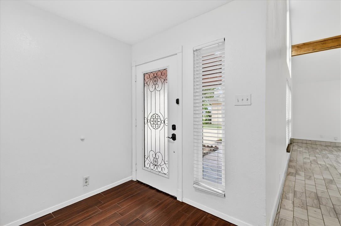 5025 Romford Drive – photo 4