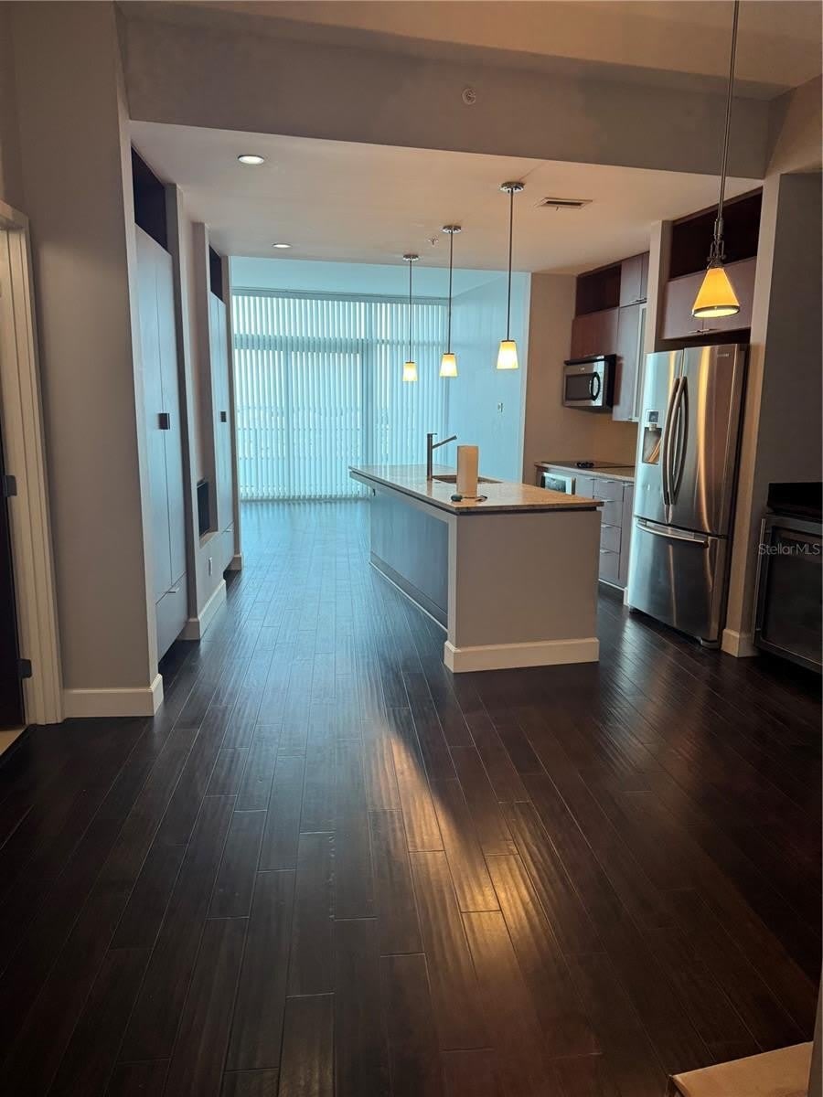 912 CHANNELSIDE Drive – photo 2