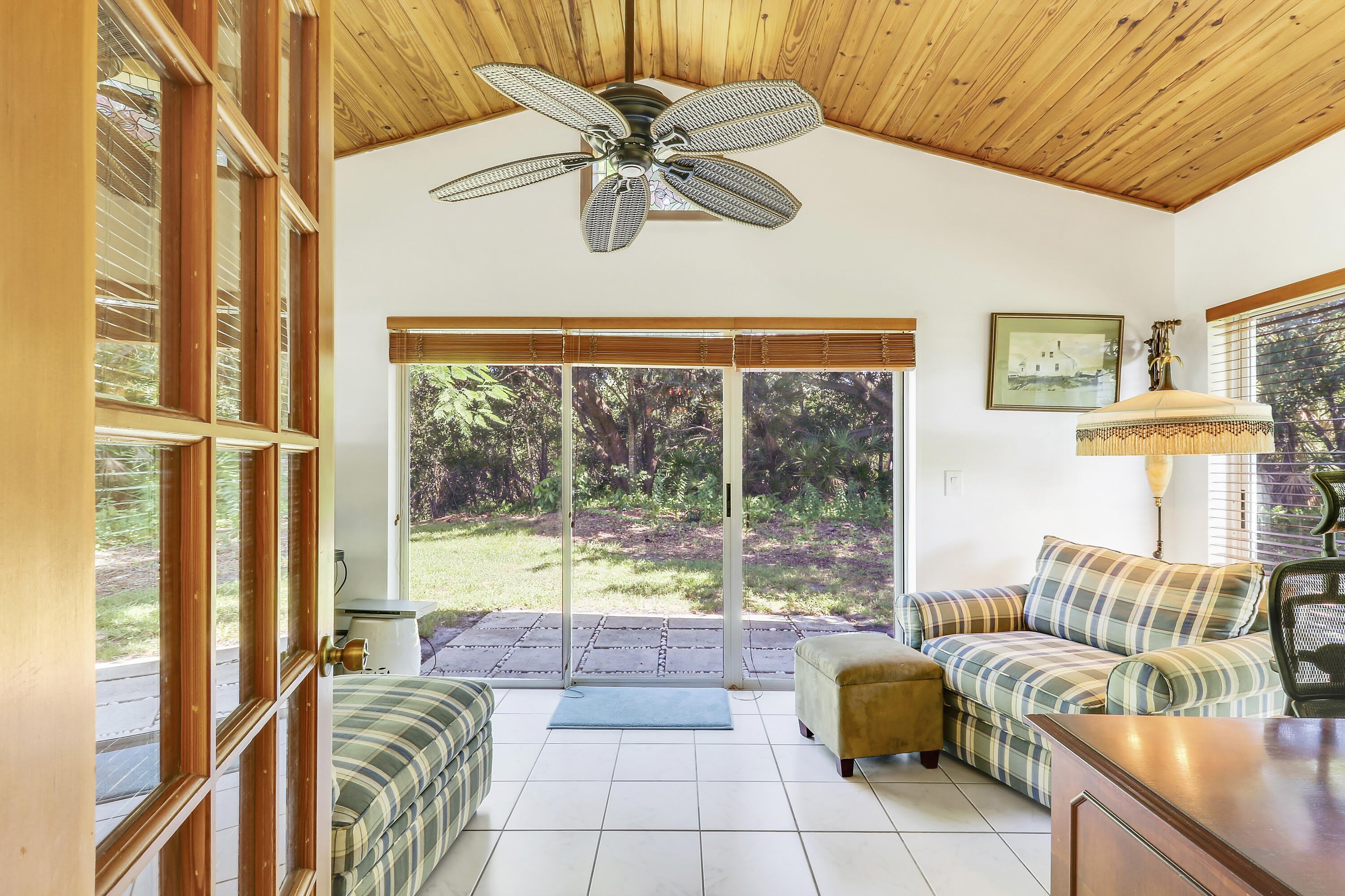1329 Chippewa Street – photo 2