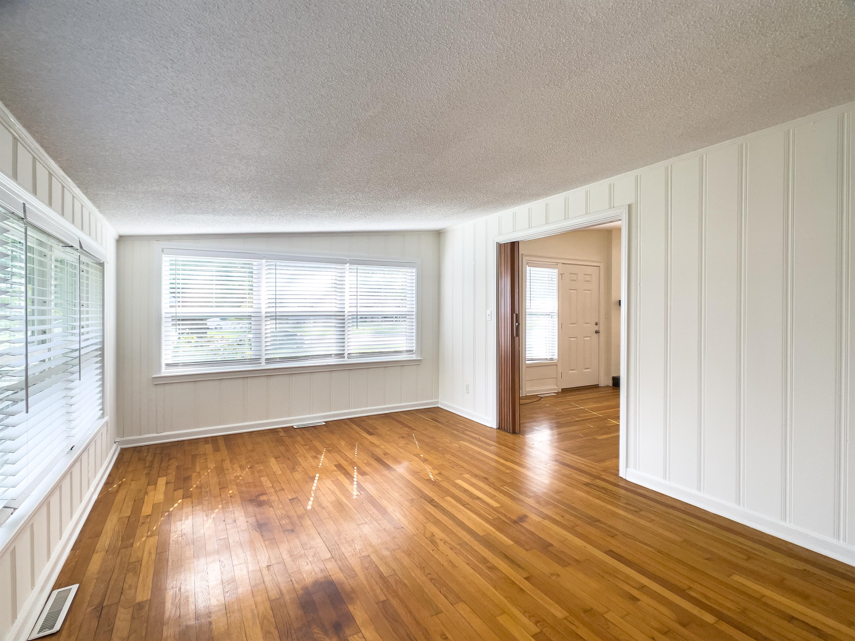 3850 Bayou Boulevard – photo 3