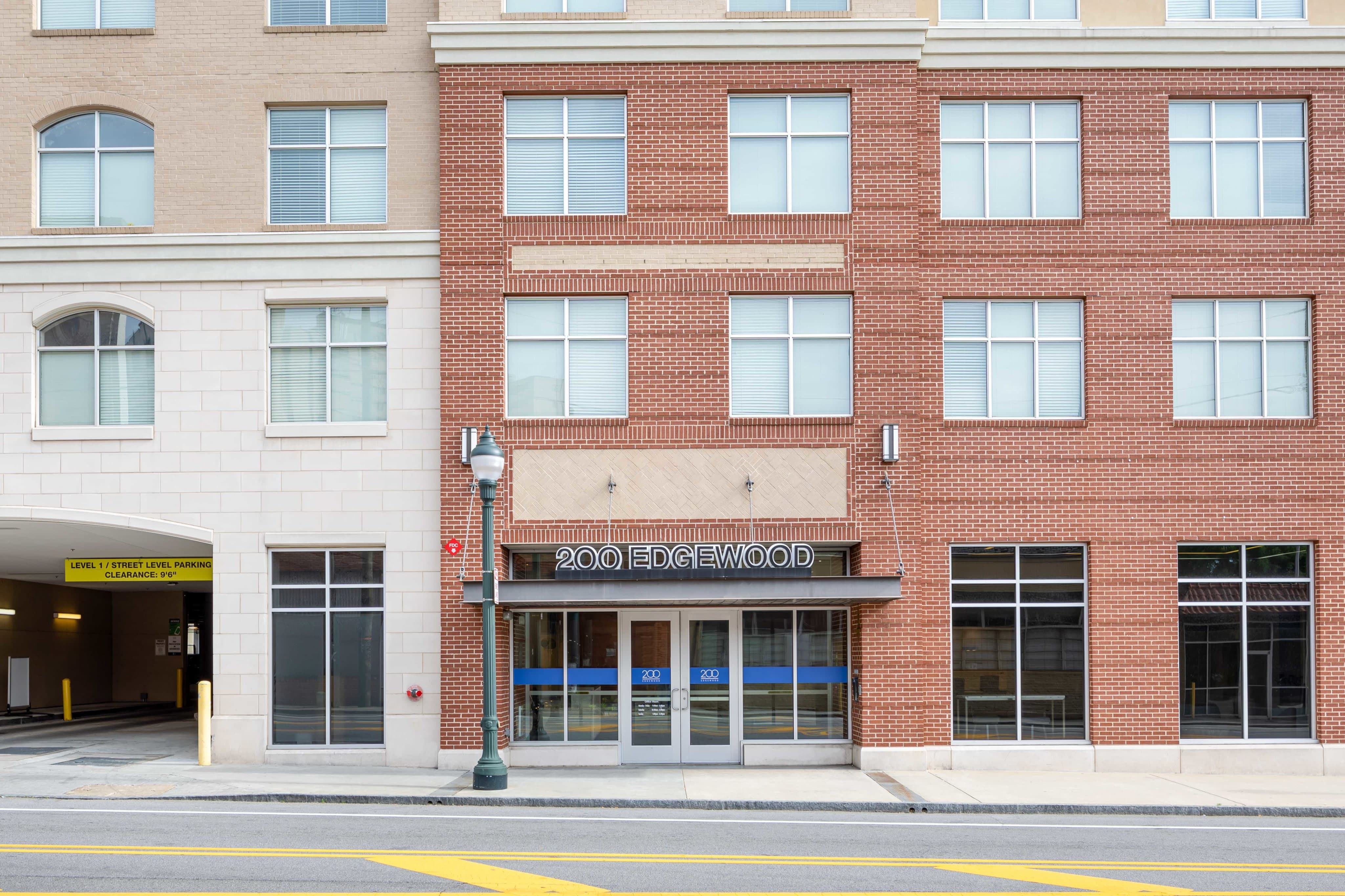 Student Housing 200 Edgewood – photo 4