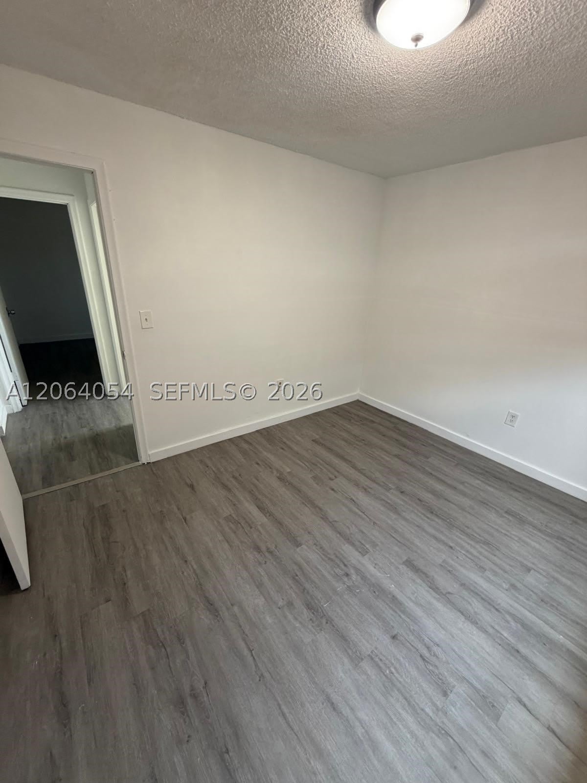 1501 W 42nd St – photo 5