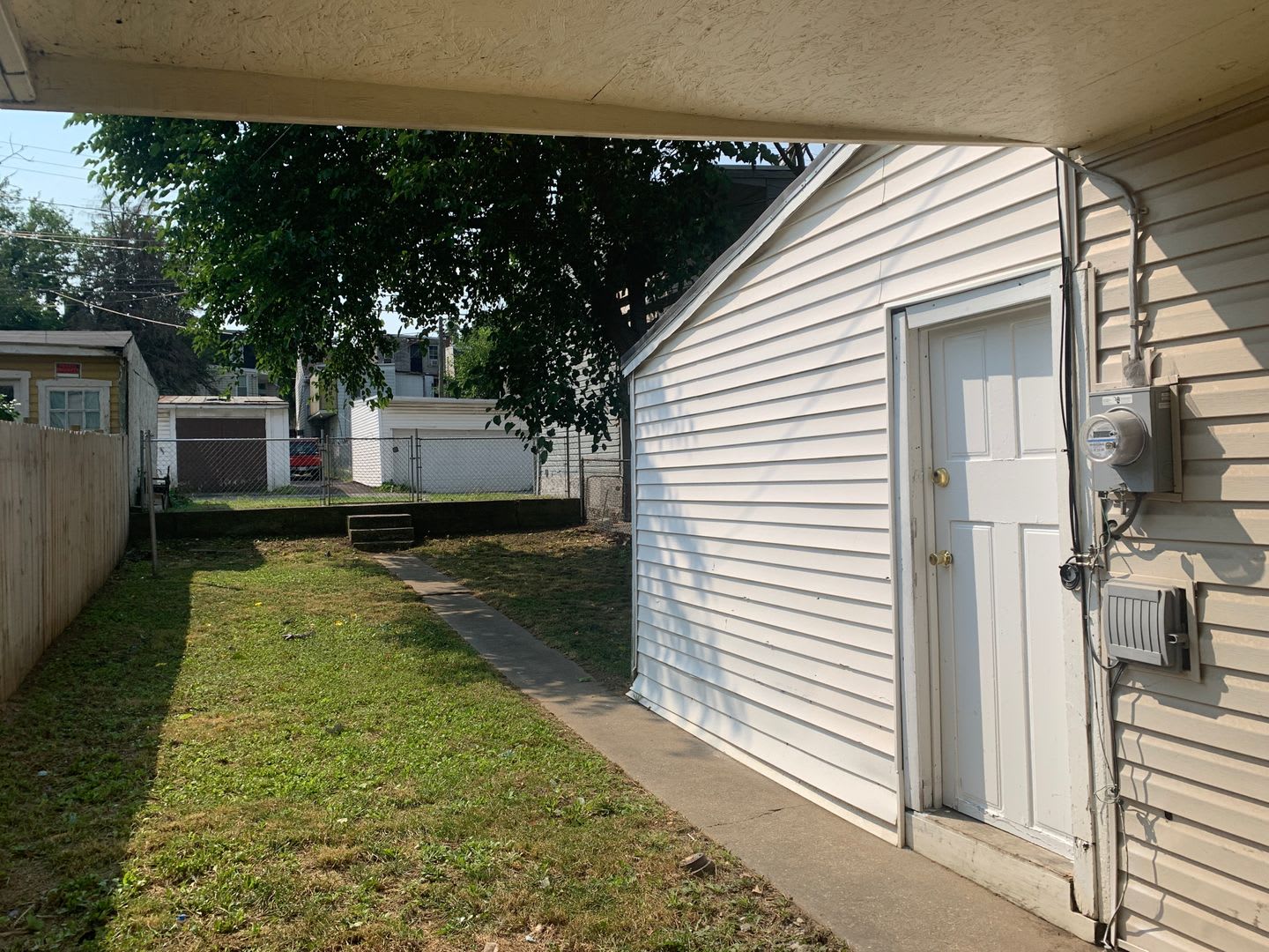 House with Yard and Parking-Video in the Pictures! – photo 2