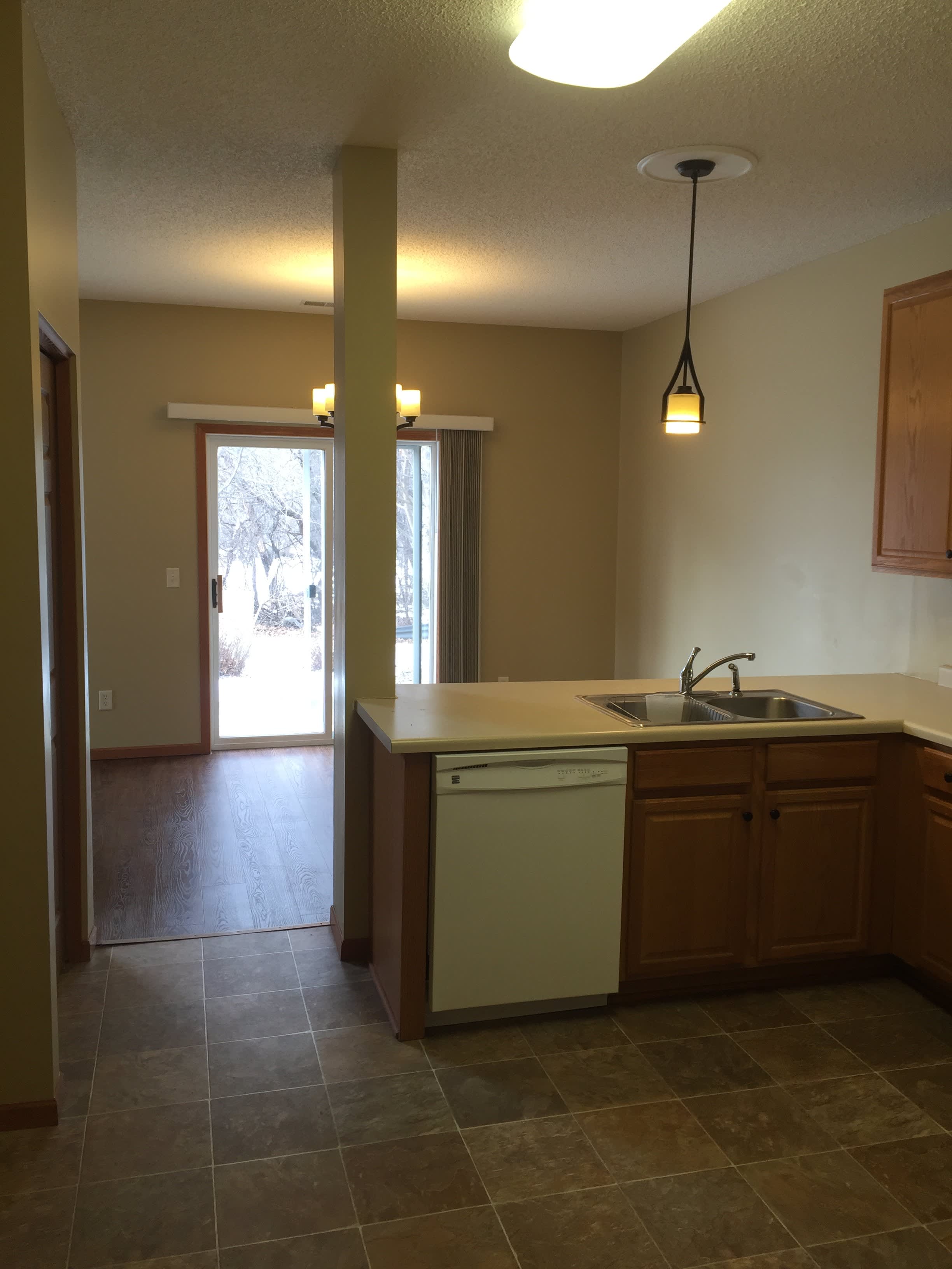 633 Kingfisher Ln – photo 1