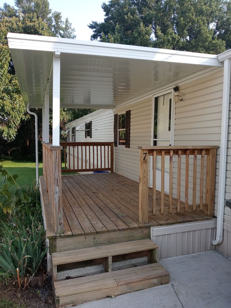 Mobile Home with Covered Front Porch – photo 2
