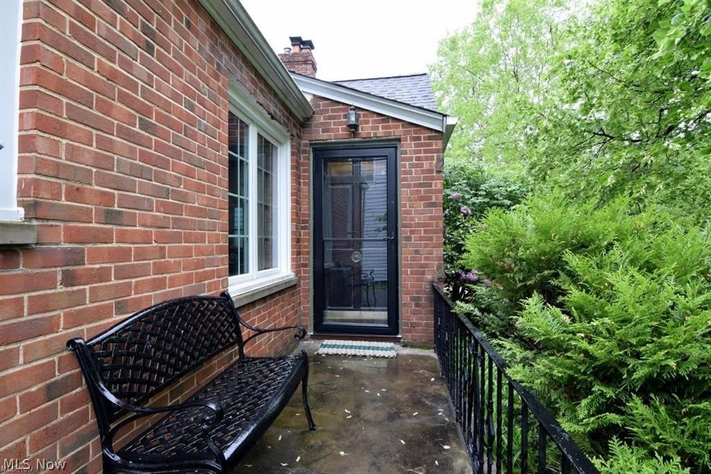 2658 Canterbury Road – photo 2