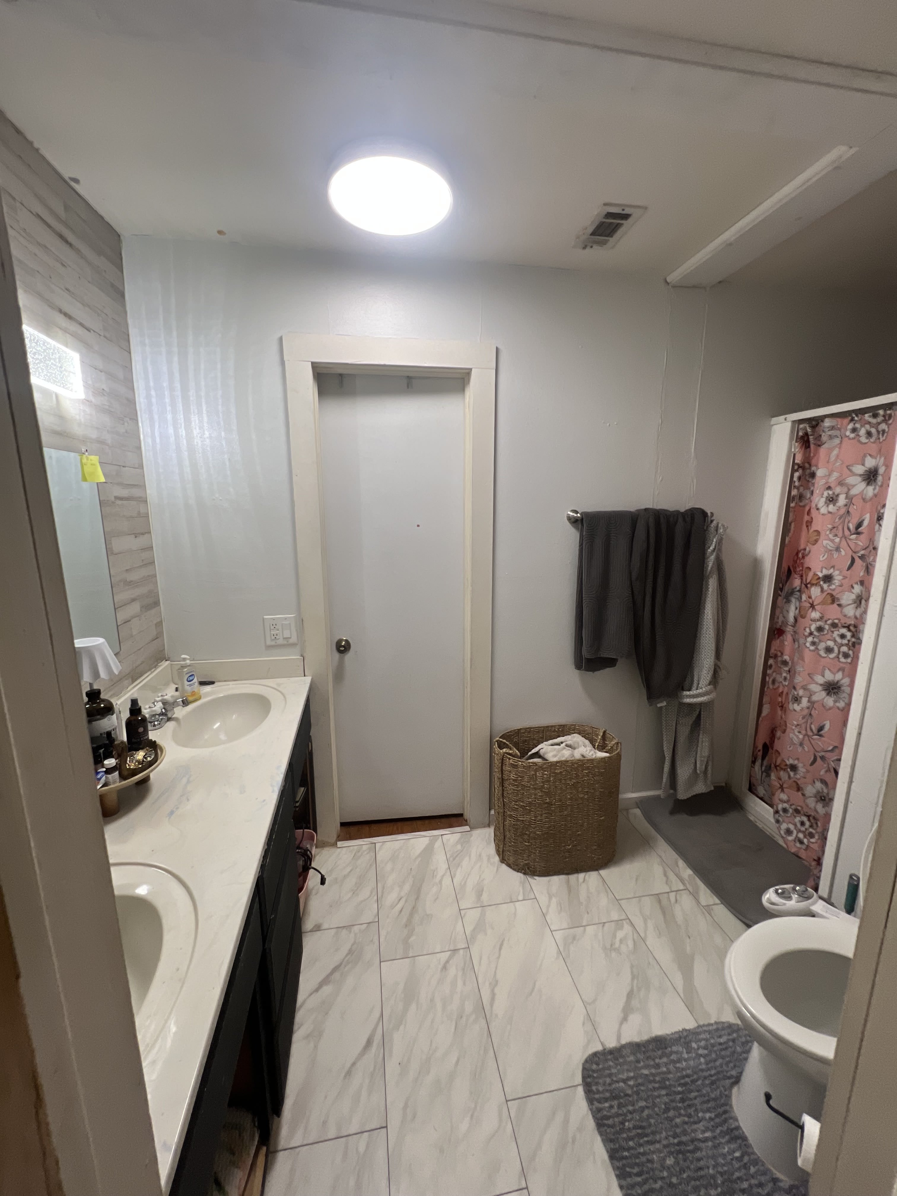 200 S Hughes St – photo 4