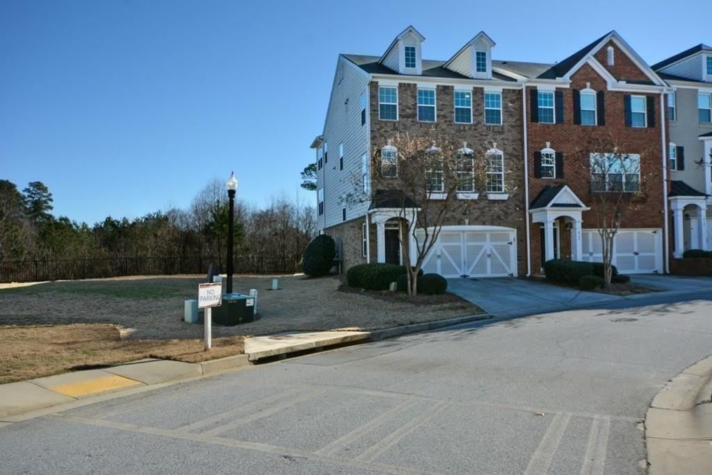 6135 Indian Wood Circle SE – photo 3
