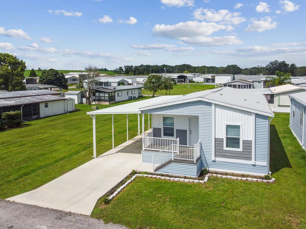 10043 Collingwood Avenue – photo 1