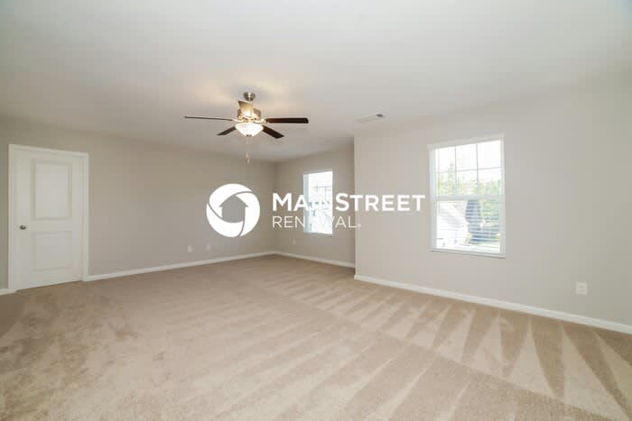 521 Firethorn Court – photo 4