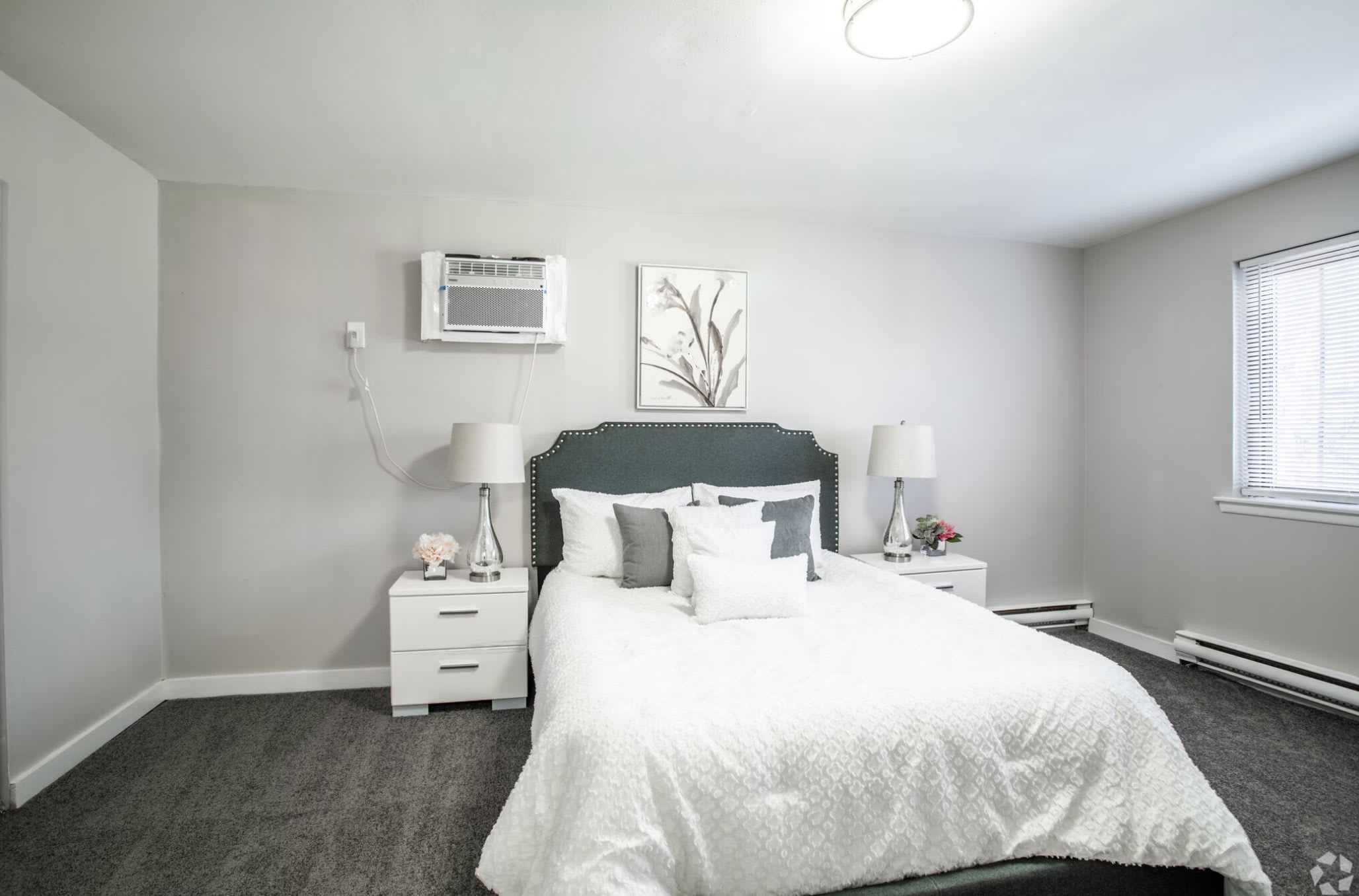 311 N Sycamore Ave – photo 2