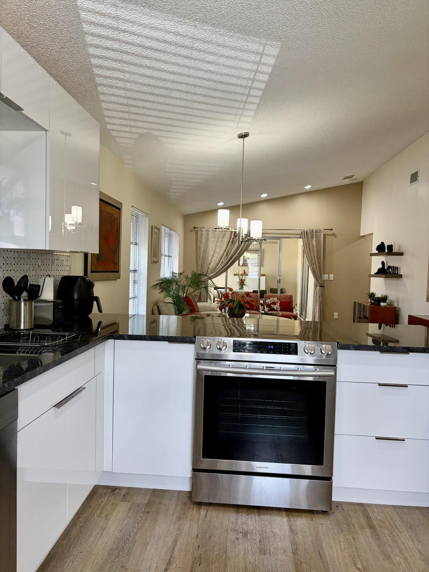 8107 Summerbreeze Lane – photo 4