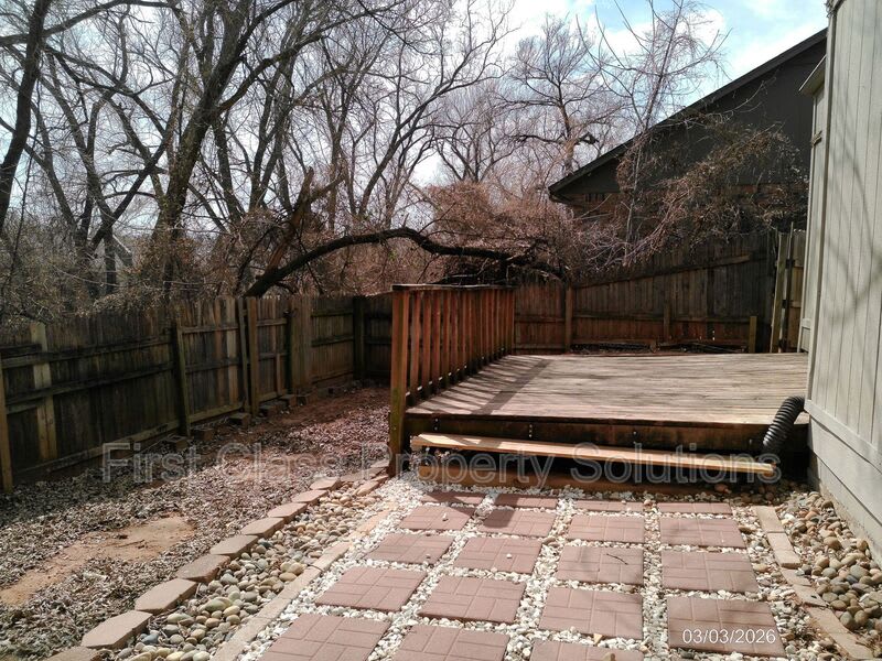1406 Mary Lee Ln – photo 4