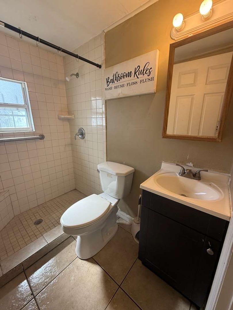 Spacious 5BR Home in Orlando – Great Value & Move-In Ready! – photo 4