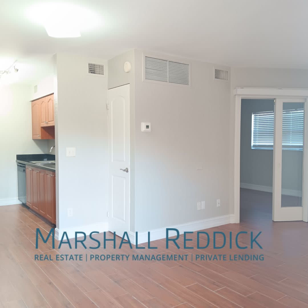 1 Bed 1 bath off Summerlin – photo 2