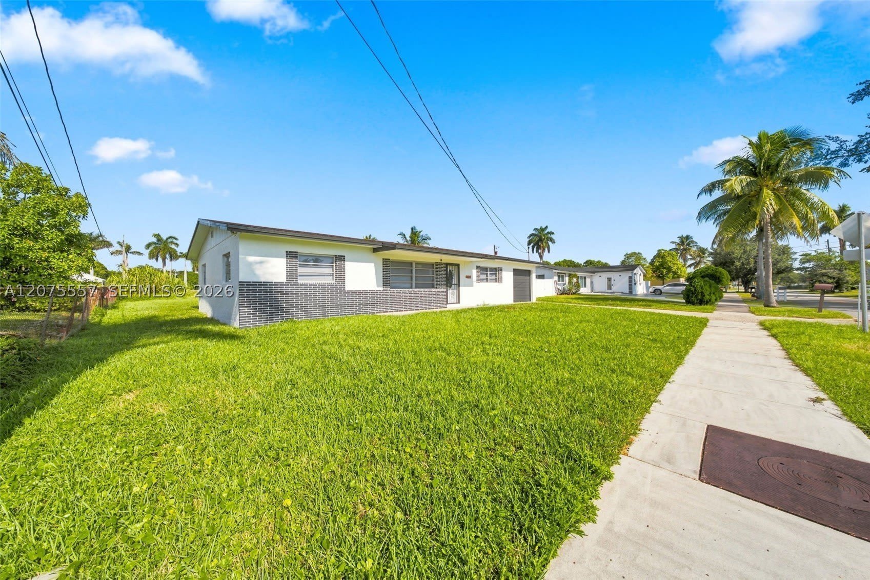 11000 NW 21st Ct – photo 1