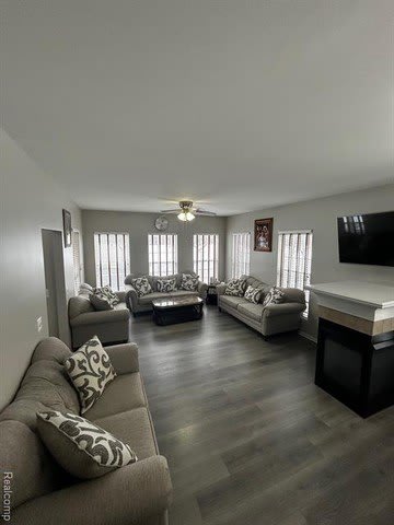 42808 Park Cresent Drive – photo 3