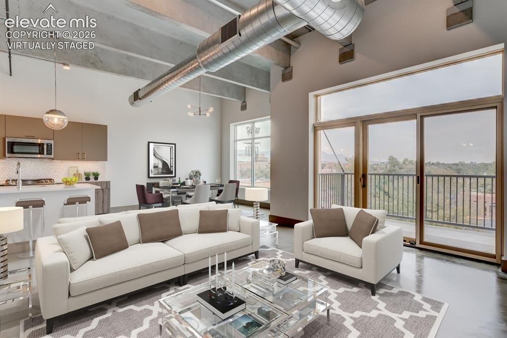 415 E Pikes Peak Avenue – photo 2
