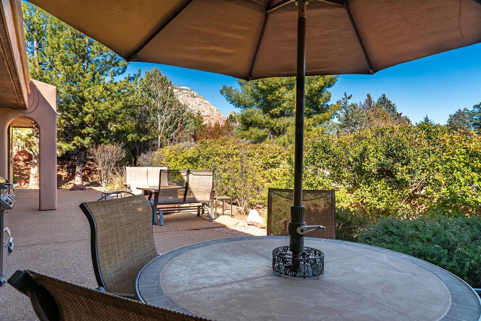 Lux 2 King Suite Luxury Townhome Pool Hot Tub – photo 4