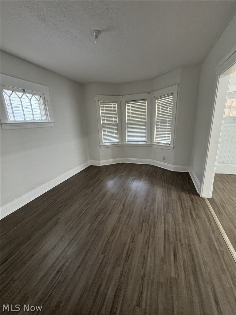 10209 Elwell Avenue – photo 3