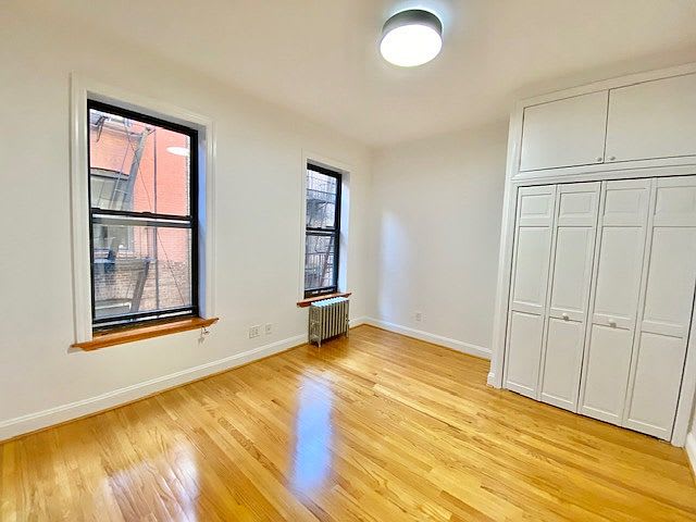 306 E 11Th St Apt 4C – photo 3