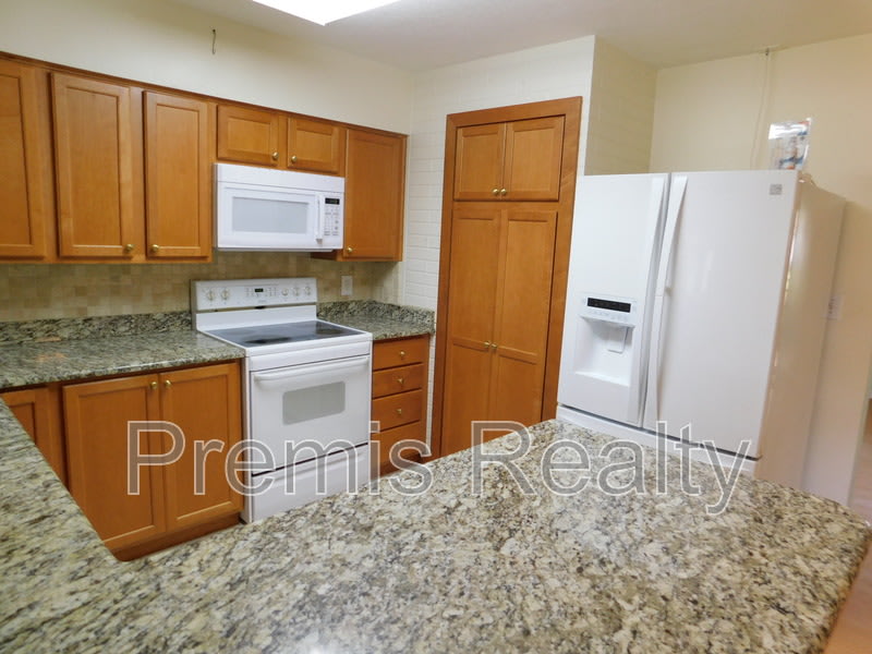 3563 Floral Drive – photo 5