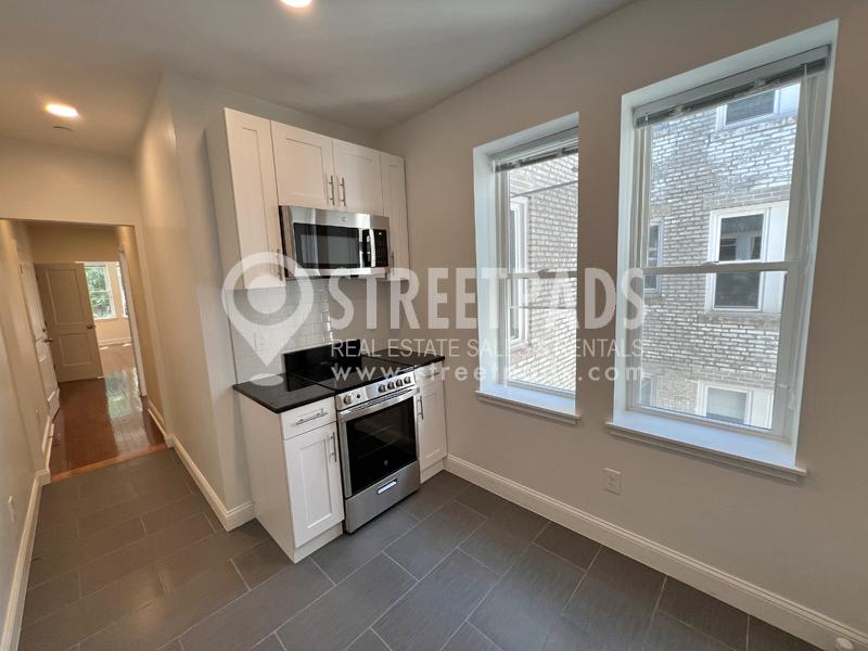 123 Sutherland Rd – photo 2