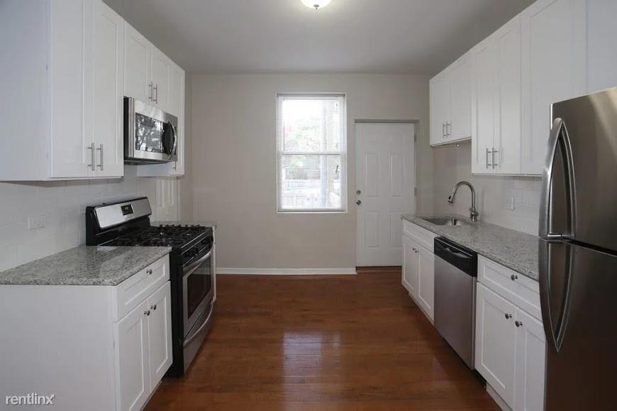 3916 West Altgeld St. – photo 3