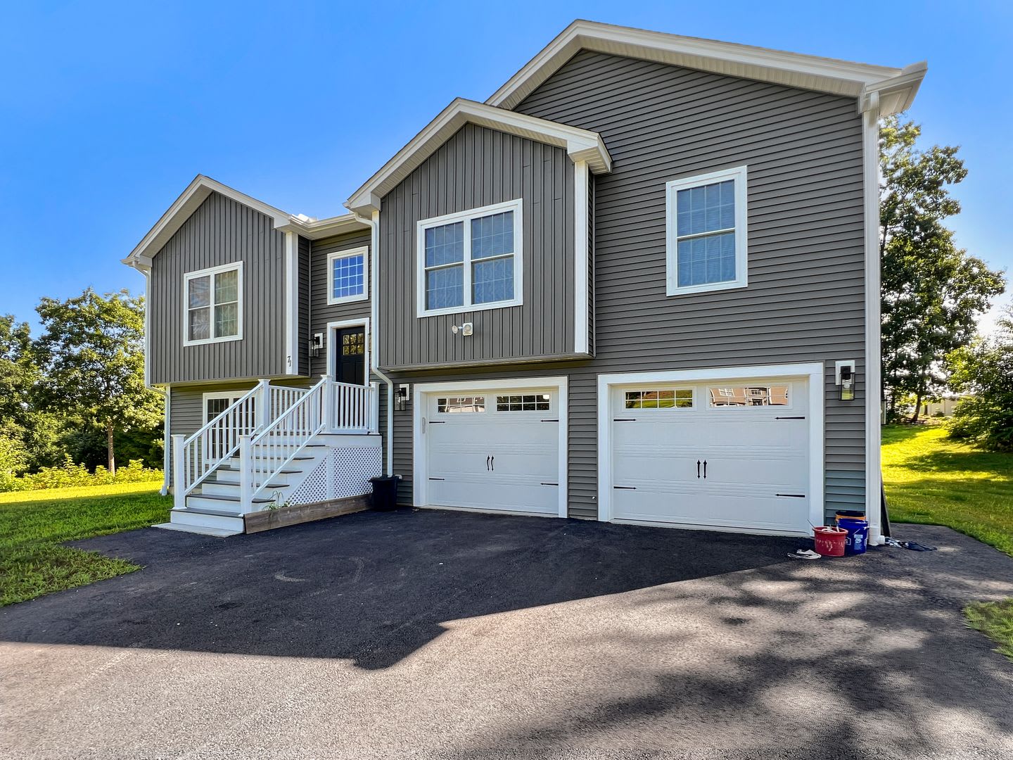 71 Donovan Drive – photo 1