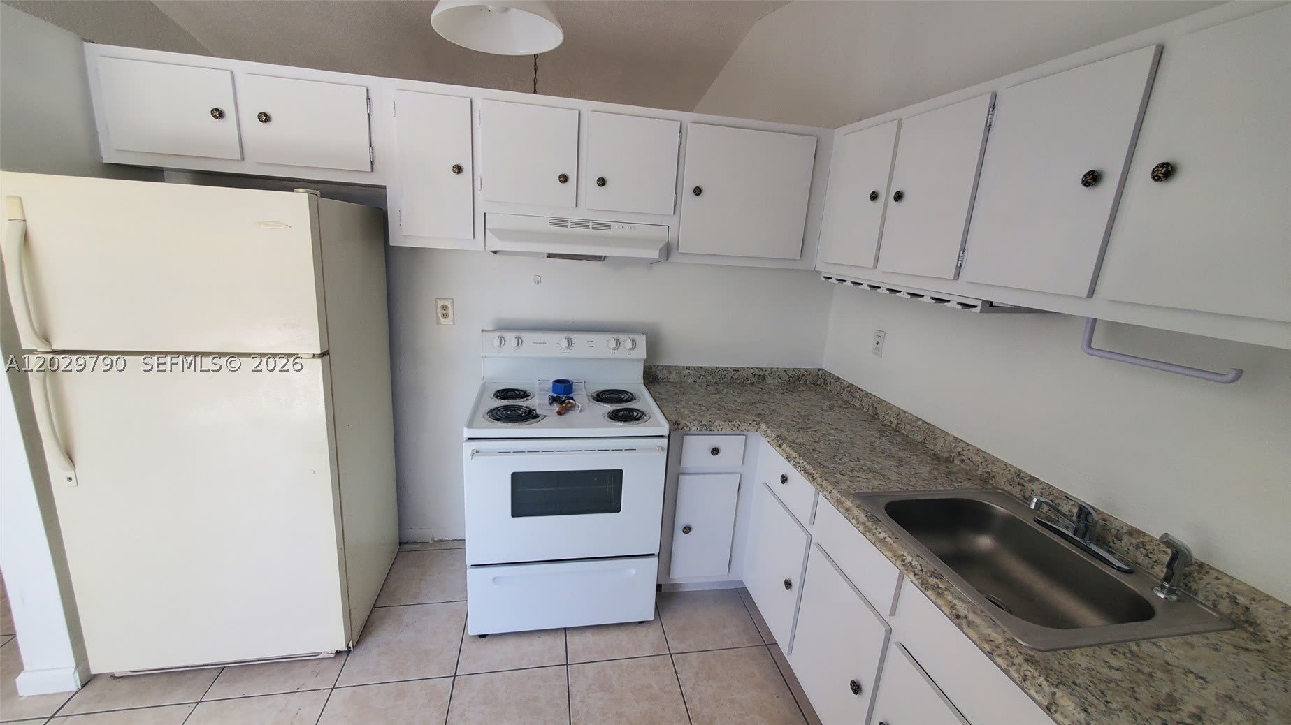 18047 NW 41ST PL – photo 5